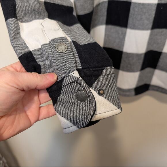 Orvis Black and White Plaid Flannel-Lined Shacket Shirt Size M - Picture 4 of 9
